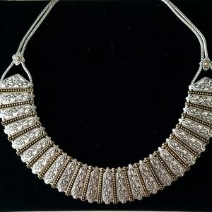 Silver choker/collar statement necklace